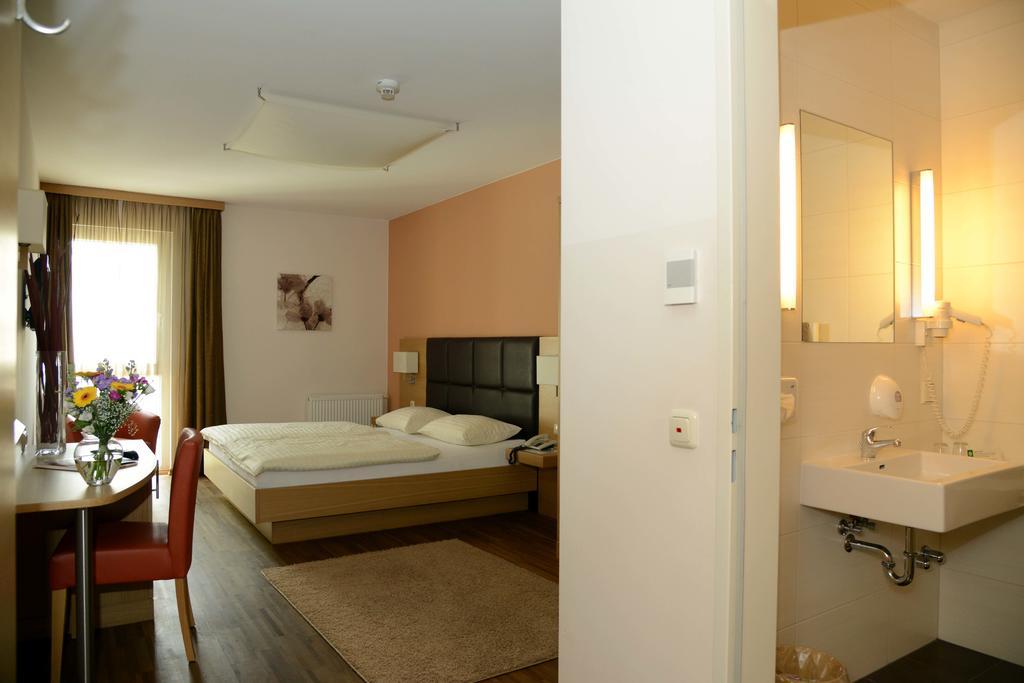 Hotel Hotel-gasthof Graf 3*